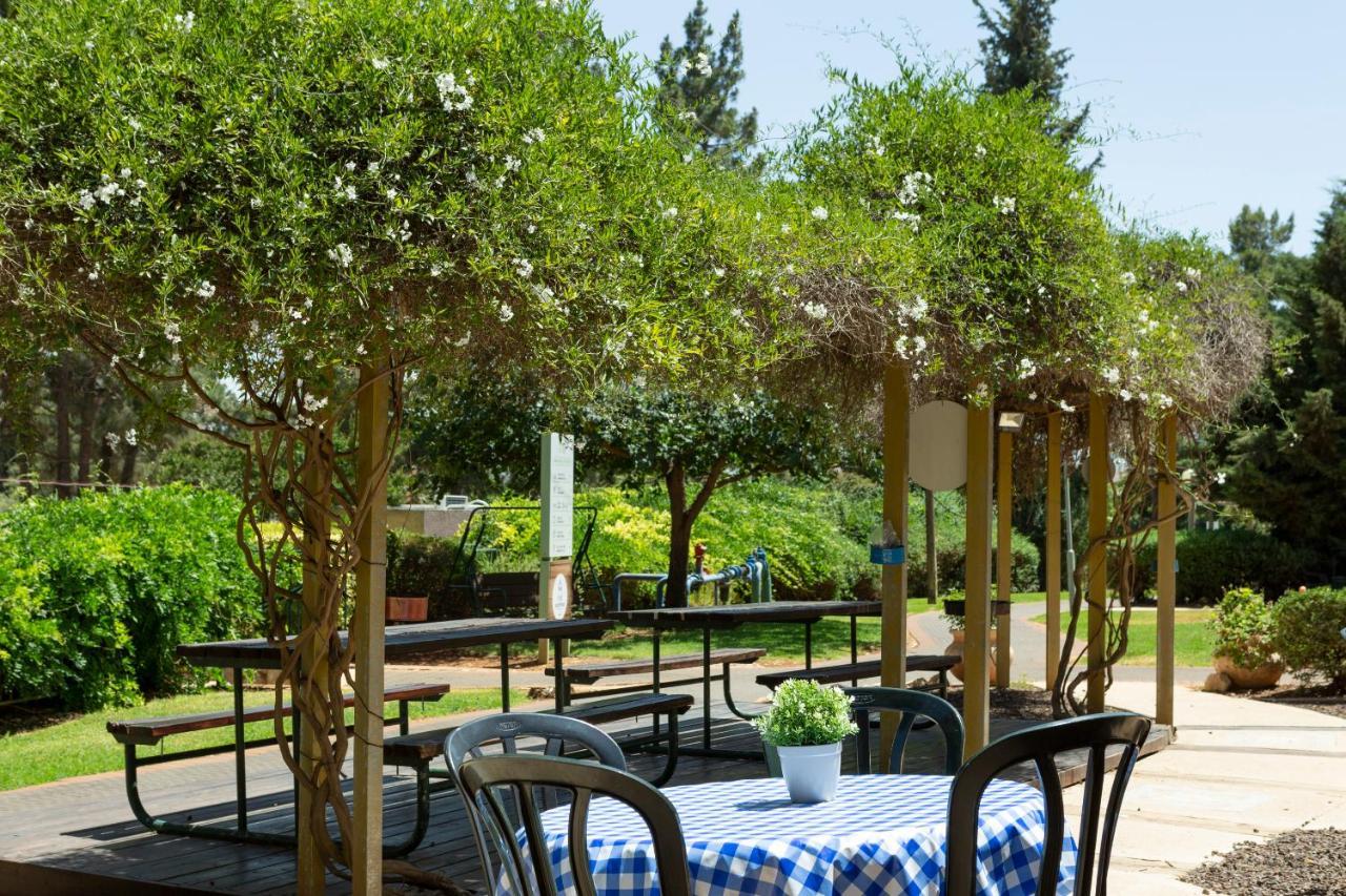 Kibbutz Malkiya Travel Hotel Malkiyya Exterior foto